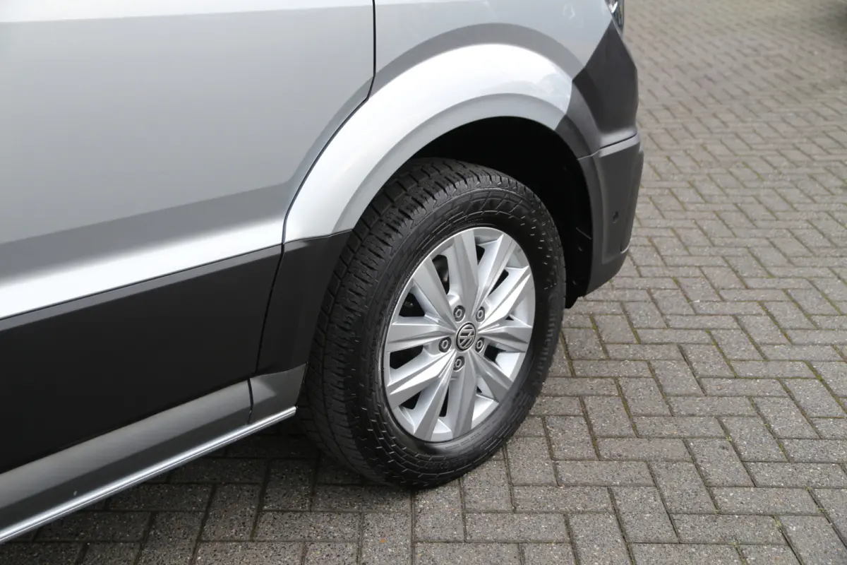 2.0 TDI 140 L3H3 | Aut. | 3T trekgewicht | Navi | Camera | Airco..
