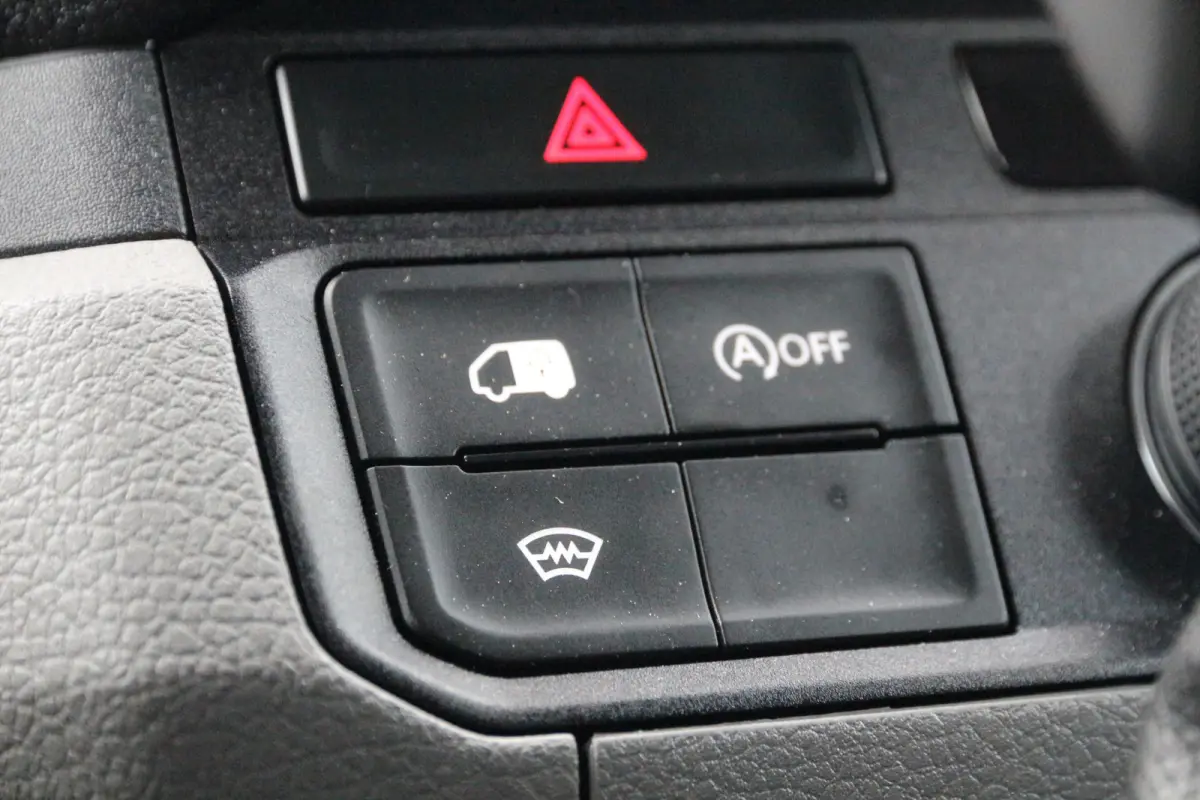 2.0 TDI 140 L3H3 | Aut. | 3T trekgewicht | Navi | Camera | Airco..