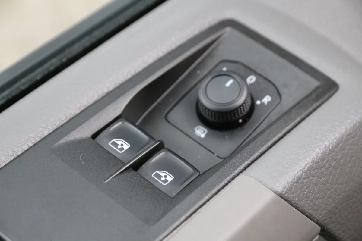 2.0 TDI 140 L3H3 | Aut. | 3T trekgewicht | Navi | Camera | Airco..