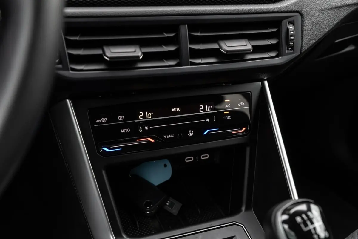 1.0 TSI 115pk Life Edition | Adaptieve Cruise Control | Achteruitrijcamera | Automatische Airconditioning