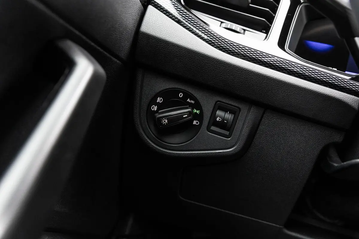 1.0 TSI 115pk Life Edition | Adaptieve Cruise Control | Achteruitrijcamera | Automatische Airconditioning