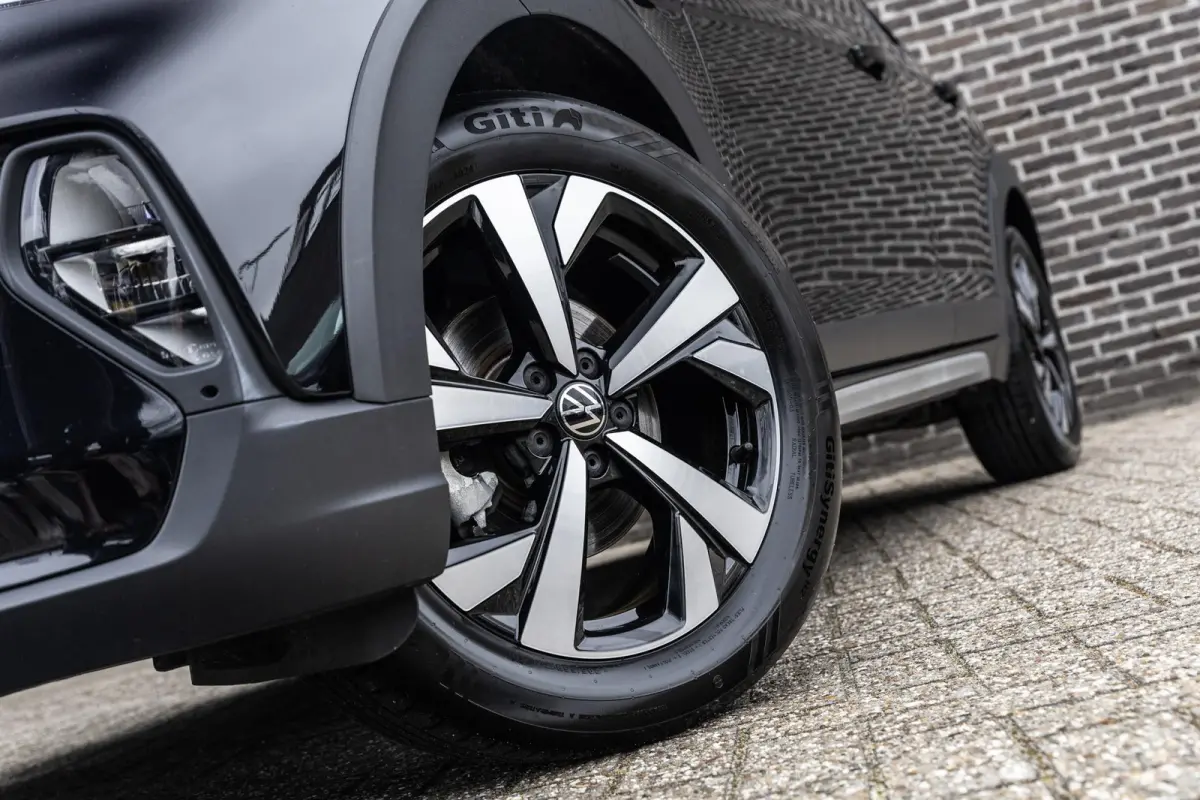 1.0 TSI 115pk Life Edition | Adaptieve Cruise Control | Achteruitrijcamera | Automatische Airconditioning