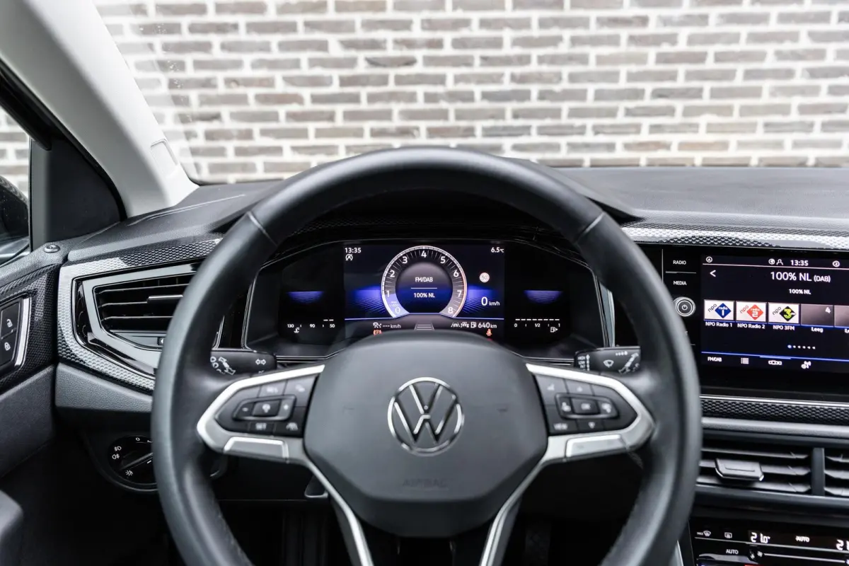 1.0 TSI 115pk Life Edition | Adaptieve Cruise Control | Achteruitrijcamera | Automatische Airconditioning