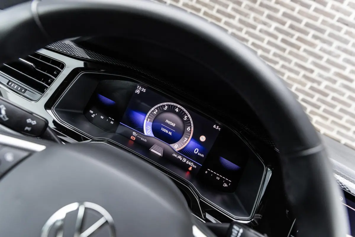 1.0 TSI 115pk Life Edition | Adaptieve Cruise Control | Achteruitrijcamera | Automatische Airconditioning