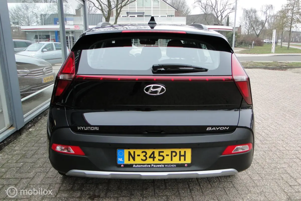 1.0, benzine, schakel, 61.537 km