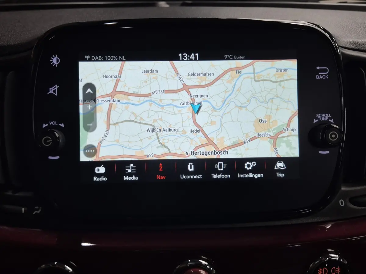 0.9 TwinAir Turbo Lounge Panoramadak, Navigatie.