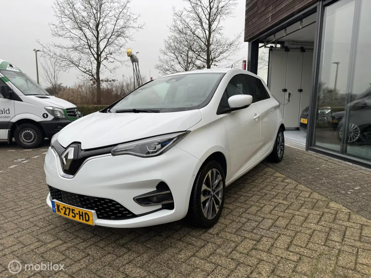 R135 Intens 52 kWh