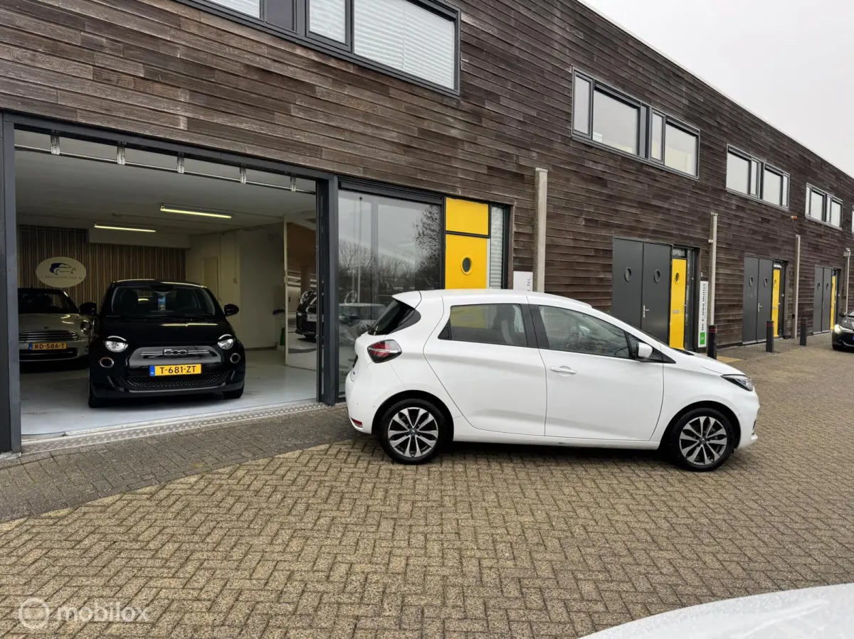 R135 Intens 52 kWh