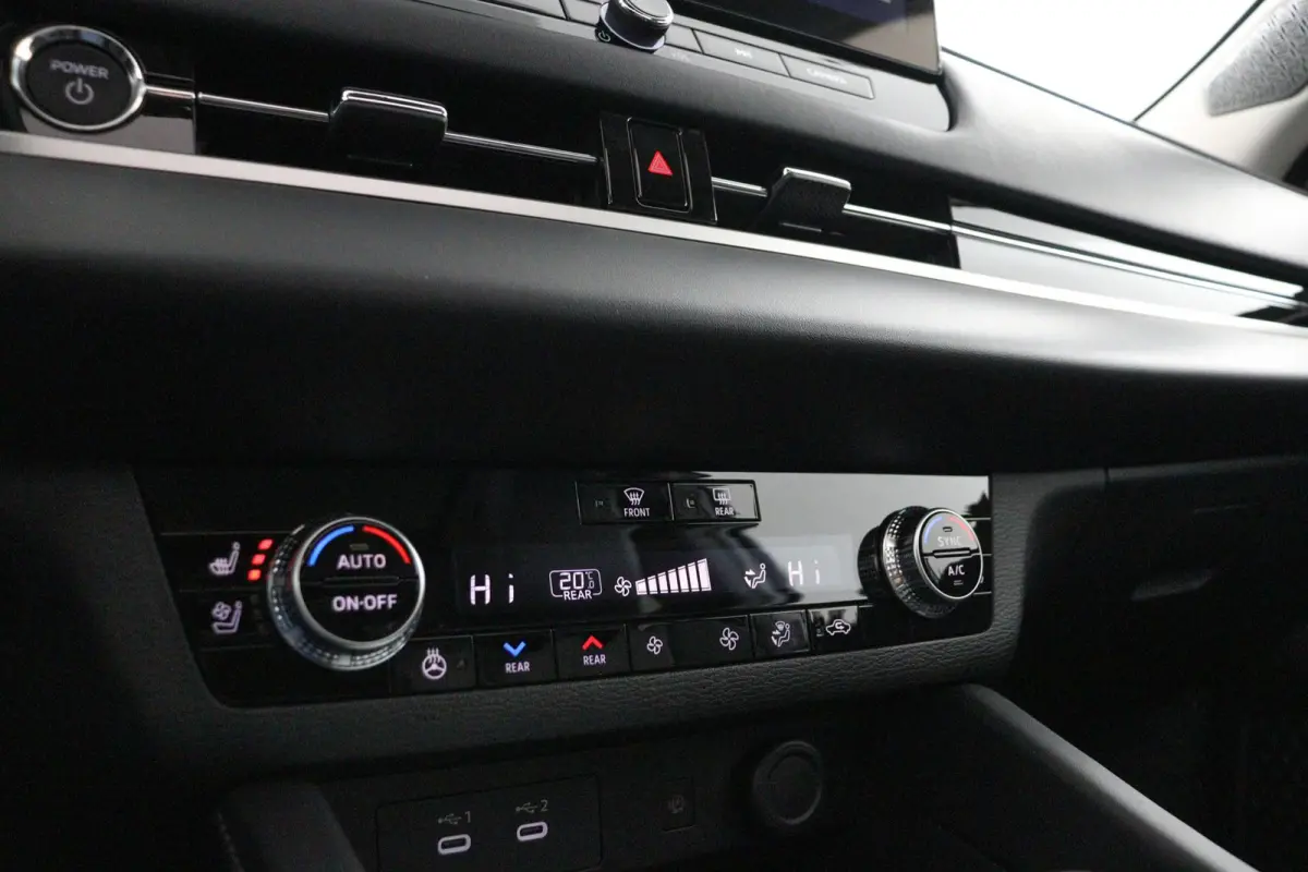 2.4 PHEV Instyle | 360° Camera | Adaptive Cruise Control | Bekleding Leder | Climate Control | Elektrische Kofferklep | Elektrische Stoelen | Navigatie | Panoramadak | Stoel- en Stuurverwar