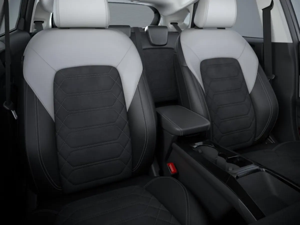 Premium 44 kWh | Driver Assistance Pack | Elektrisch glazen panorama-dak | Lichtmetalen velgen 5-spaaks 19"