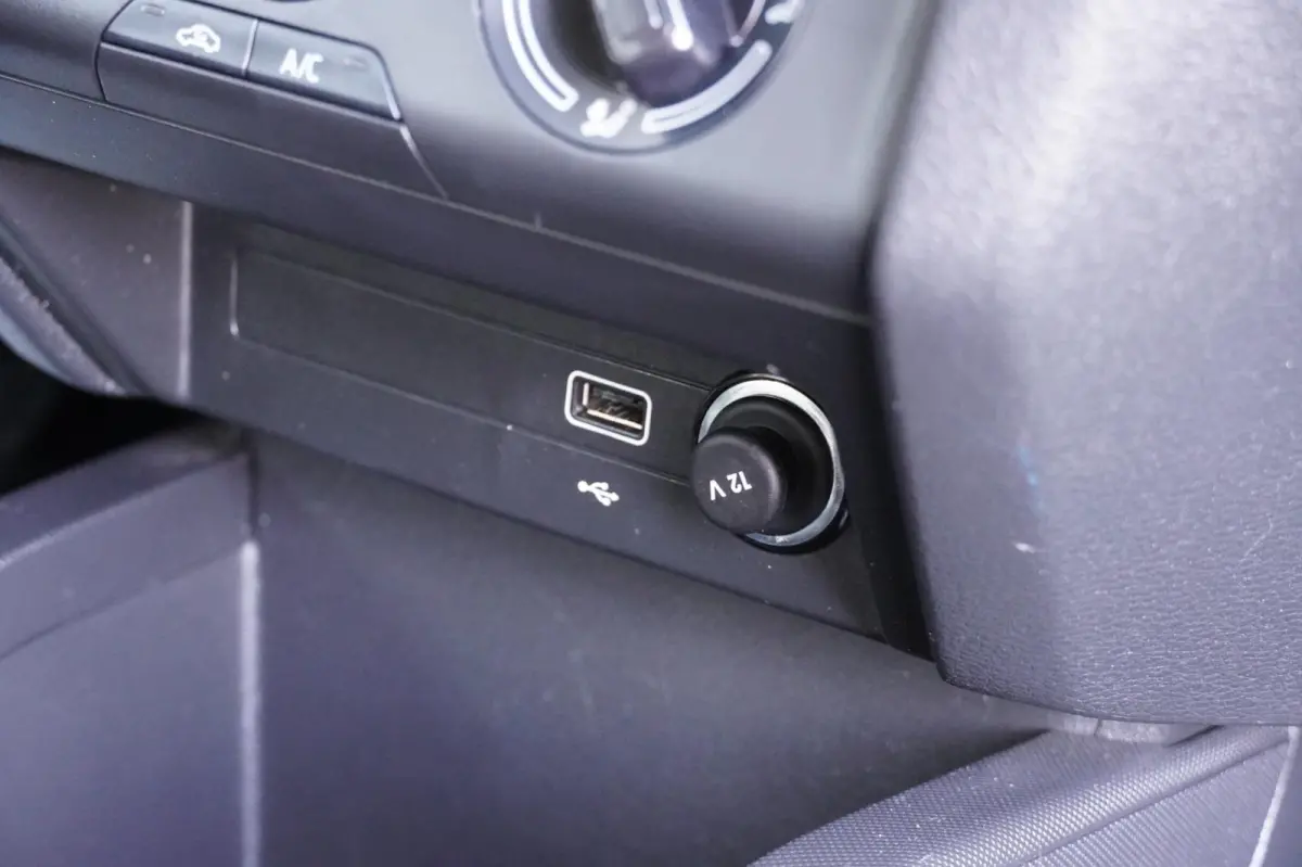 1.0 TSI Business Edition NAP Airco/Cruise/AA+ACP