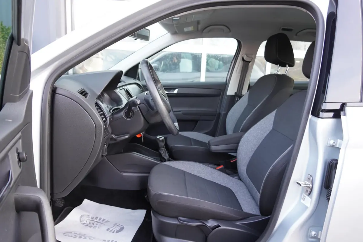 1.0 TSI Business Edition NAP Airco/Cruise/AA+ACP