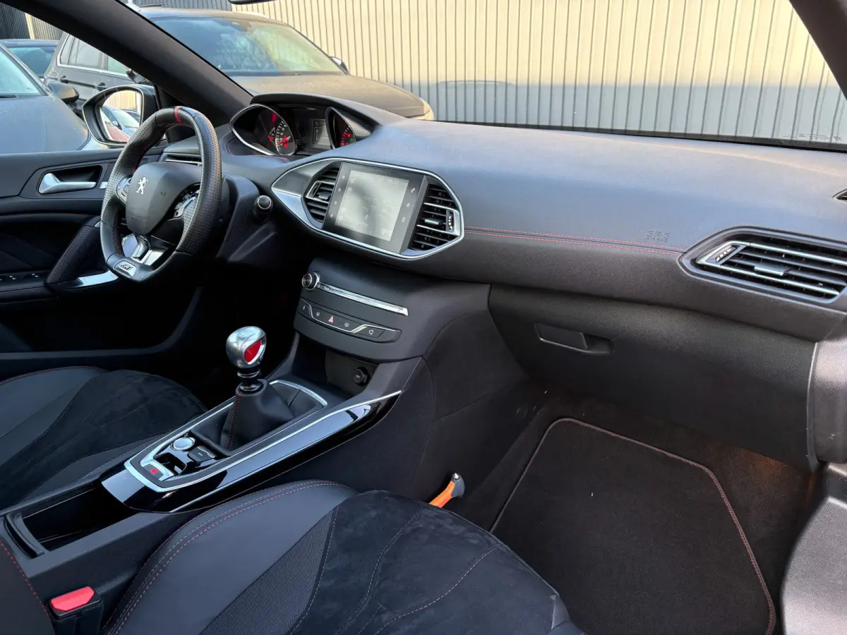 1.6 e-THP GTi 270 | Denon audio | Panodak | Camera | Stoelmassage | Prijs Rijklaar!!