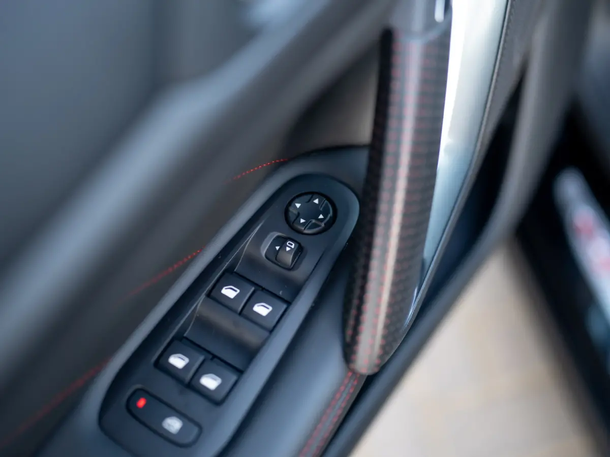 1.6 e-THP GTi 270 | Denon audio | Panodak | Camera | Stoelmassage | Prijs Rijklaar!!