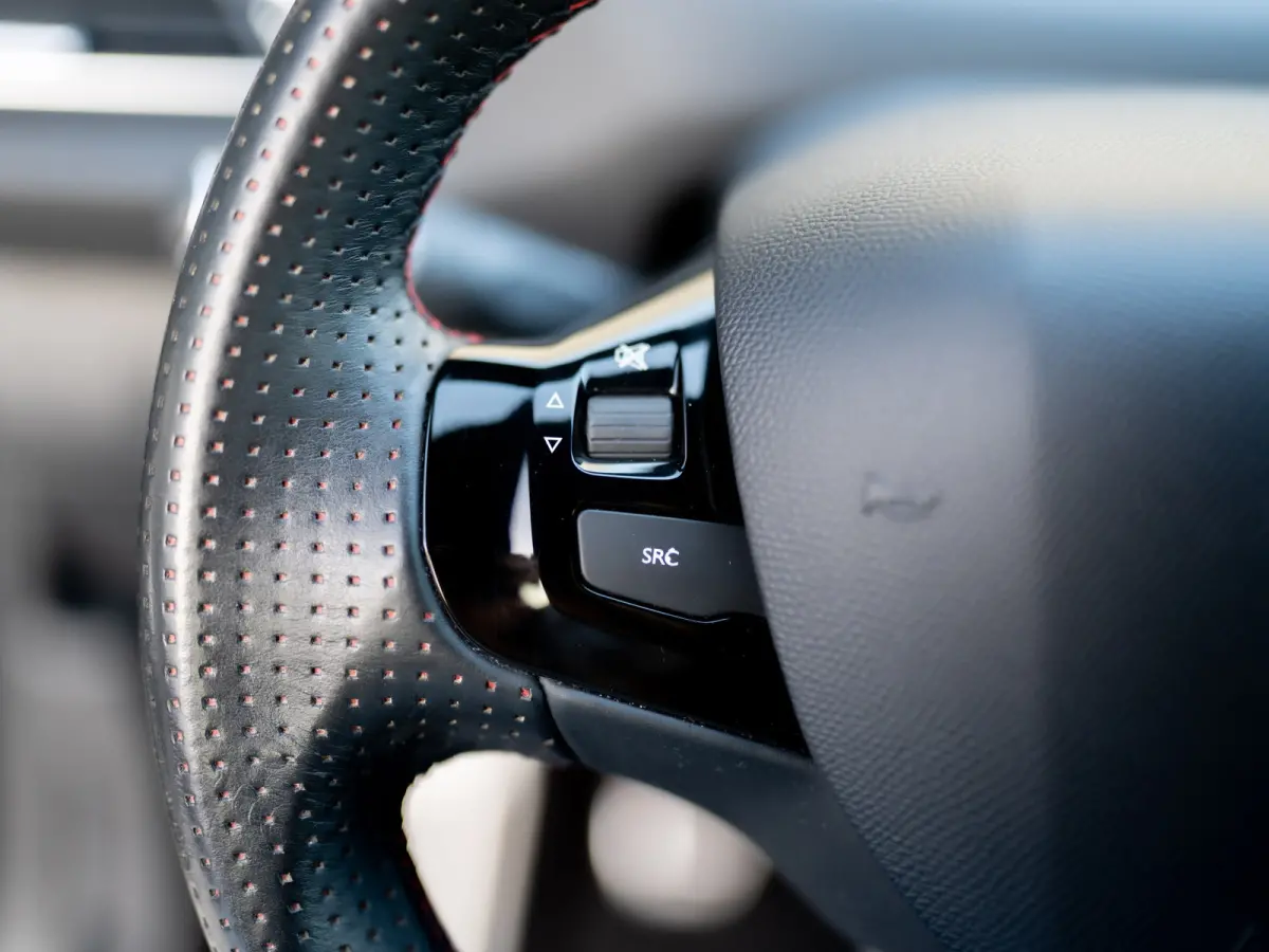 1.6 e-THP GTi 270 | Denon audio | Panodak | Camera | Stoelmassage | Prijs Rijklaar!!