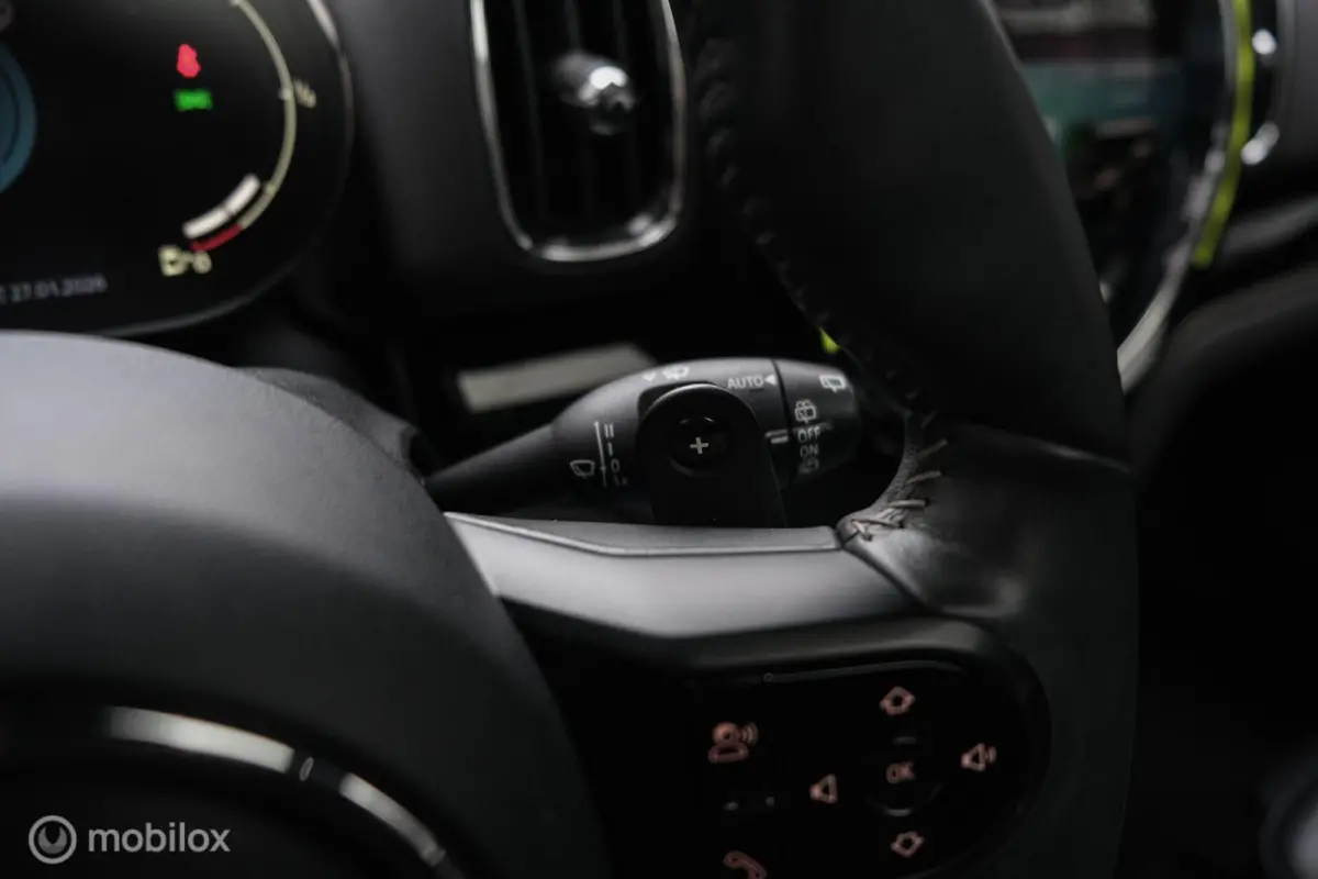 2.0 Cooper S John Cooper Works | LED | HUD |Stoelverwarming | PANO | JCW | Leder | 178PK