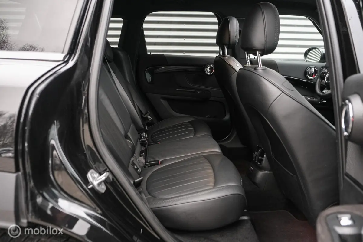 2.0 Cooper S John Cooper Works | LED | HUD |Stoelverwarming | PANO | JCW | Leder | 178PK