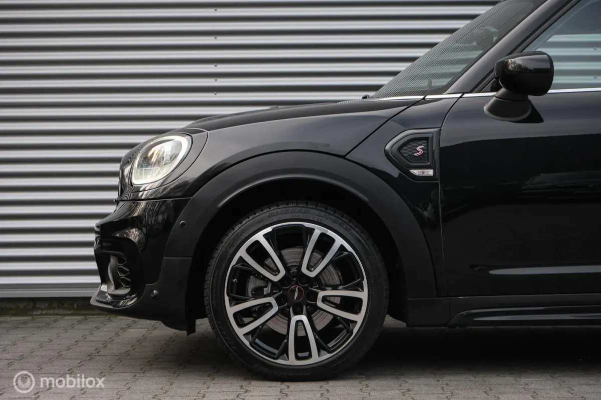 2.0 Cooper S John Cooper Works | LED | HUD |Stoelverwarming | PANO | JCW | Leder | 178PK