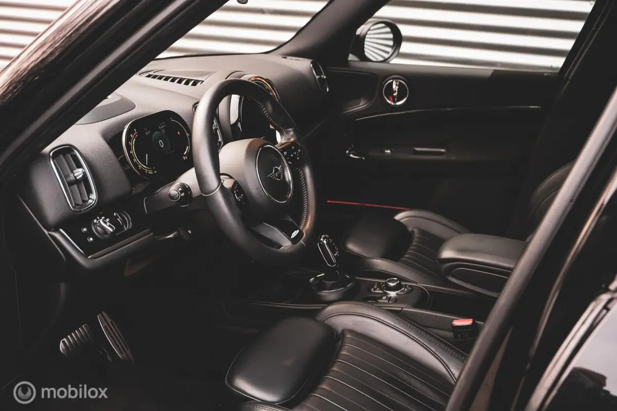 2.0 Cooper S John Cooper Works | LED | HUD |Stoelverwarming | PANO | JCW | Leder | 178PK