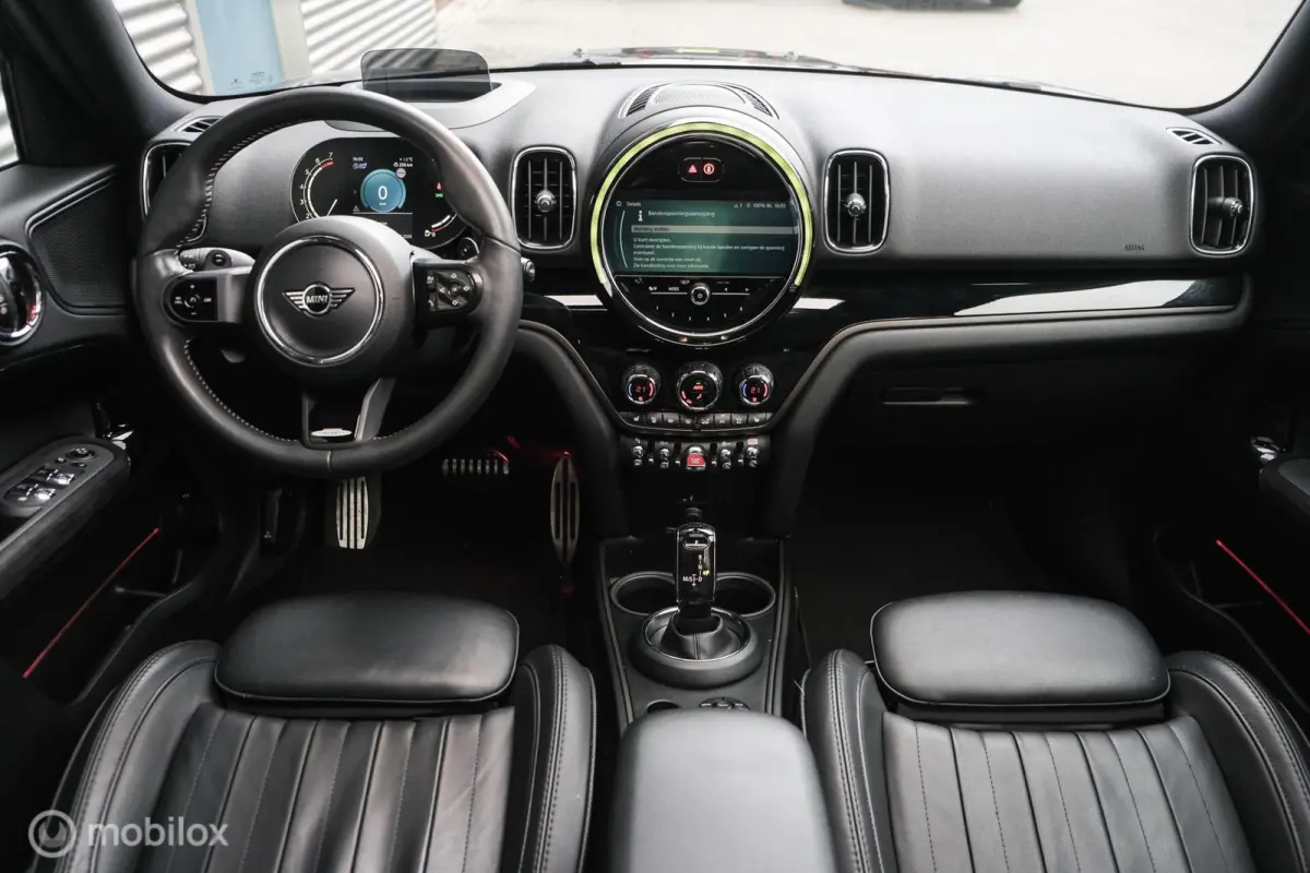 2.0 Cooper S John Cooper Works | LED | HUD |Stoelverwarming | PANO | JCW | Leder | 178PK