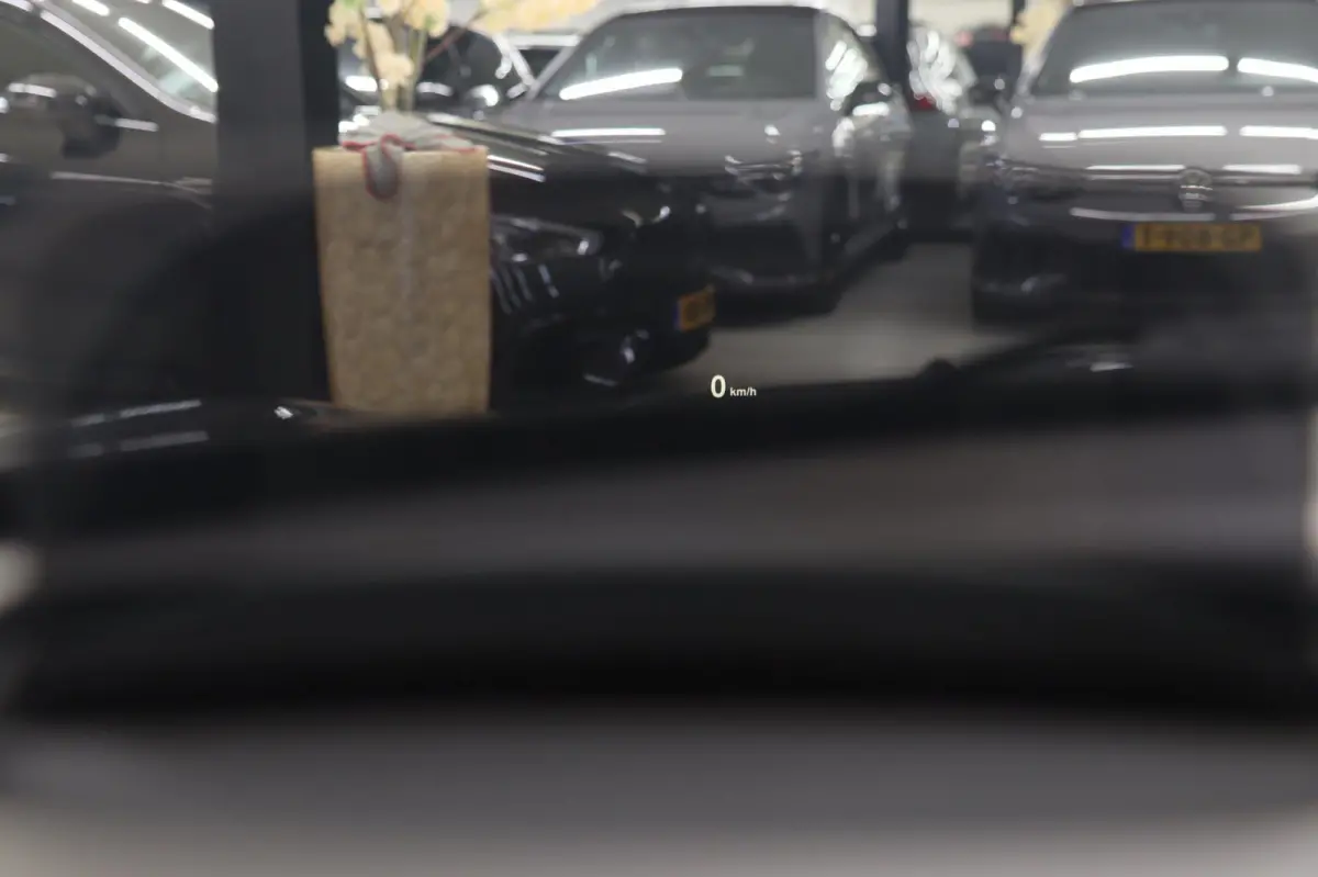 Mini 2.0 S JCW uitgevoerd/NAP/PANO/HUD/H-K/CARPLAY/STOELVER/VOL