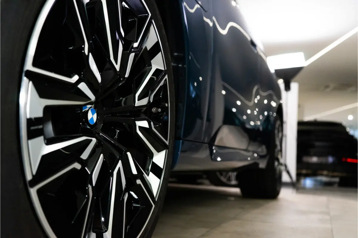 30e xDrive M-Sport 300PK | Pano | Harman/Kardon | Sfeer | Drive Pro | Fabrieksgarantie