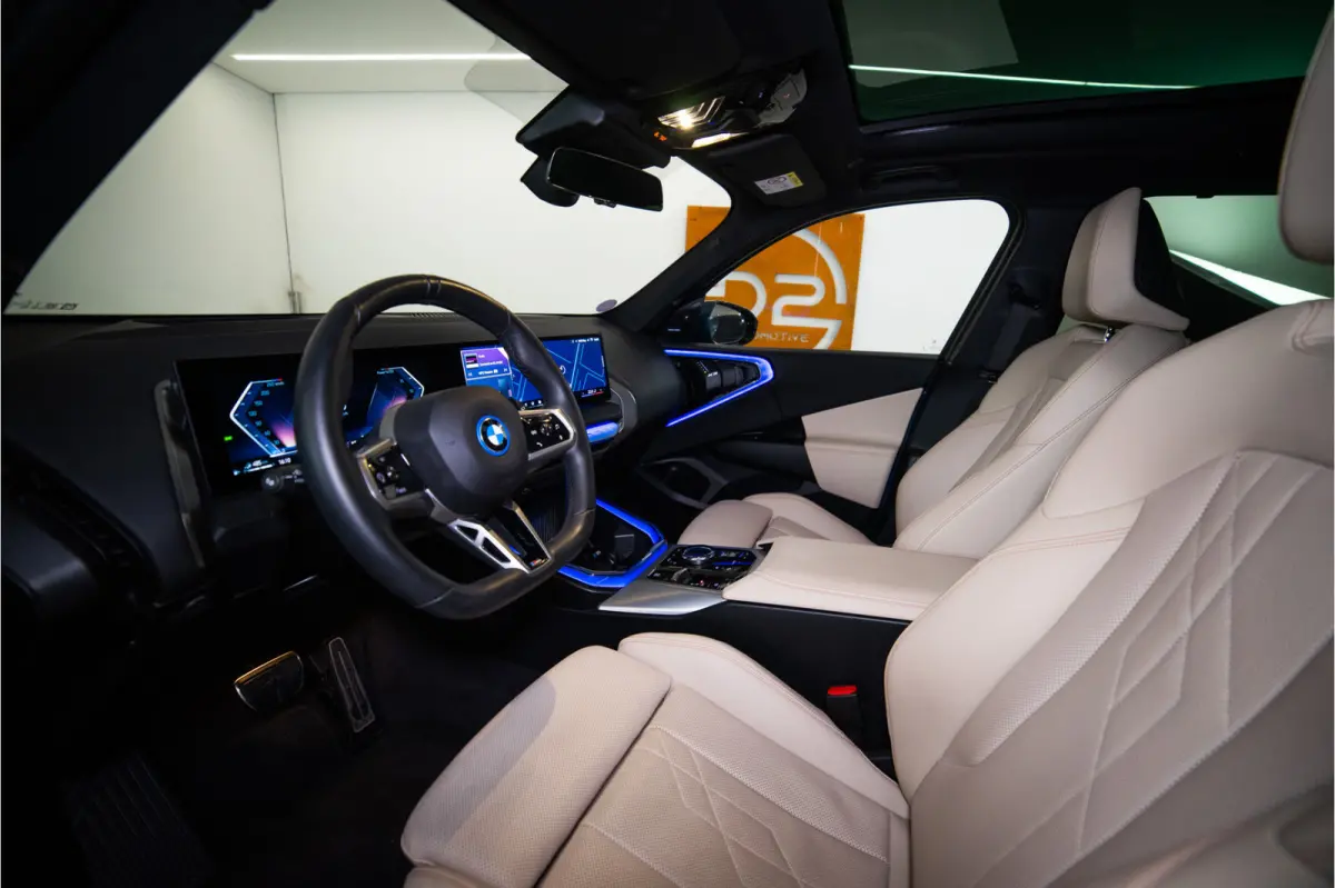 30e xDrive M-Sport 300PK | Pano | Harman/Kardon | Sfeer | Drive Pro | Fabrieksgarantie