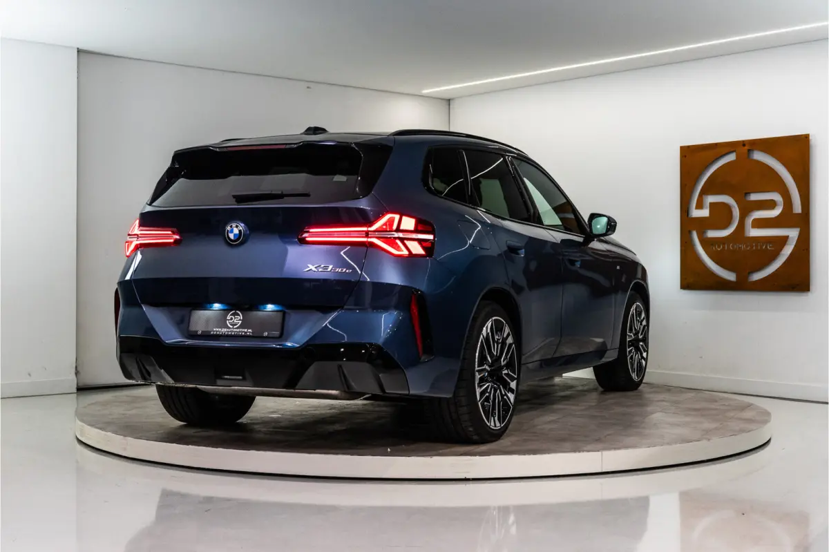 30e xDrive M-Sport 300PK | Pano | Harman/Kardon | Sfeer | Drive Pro | Fabrieksgarantie