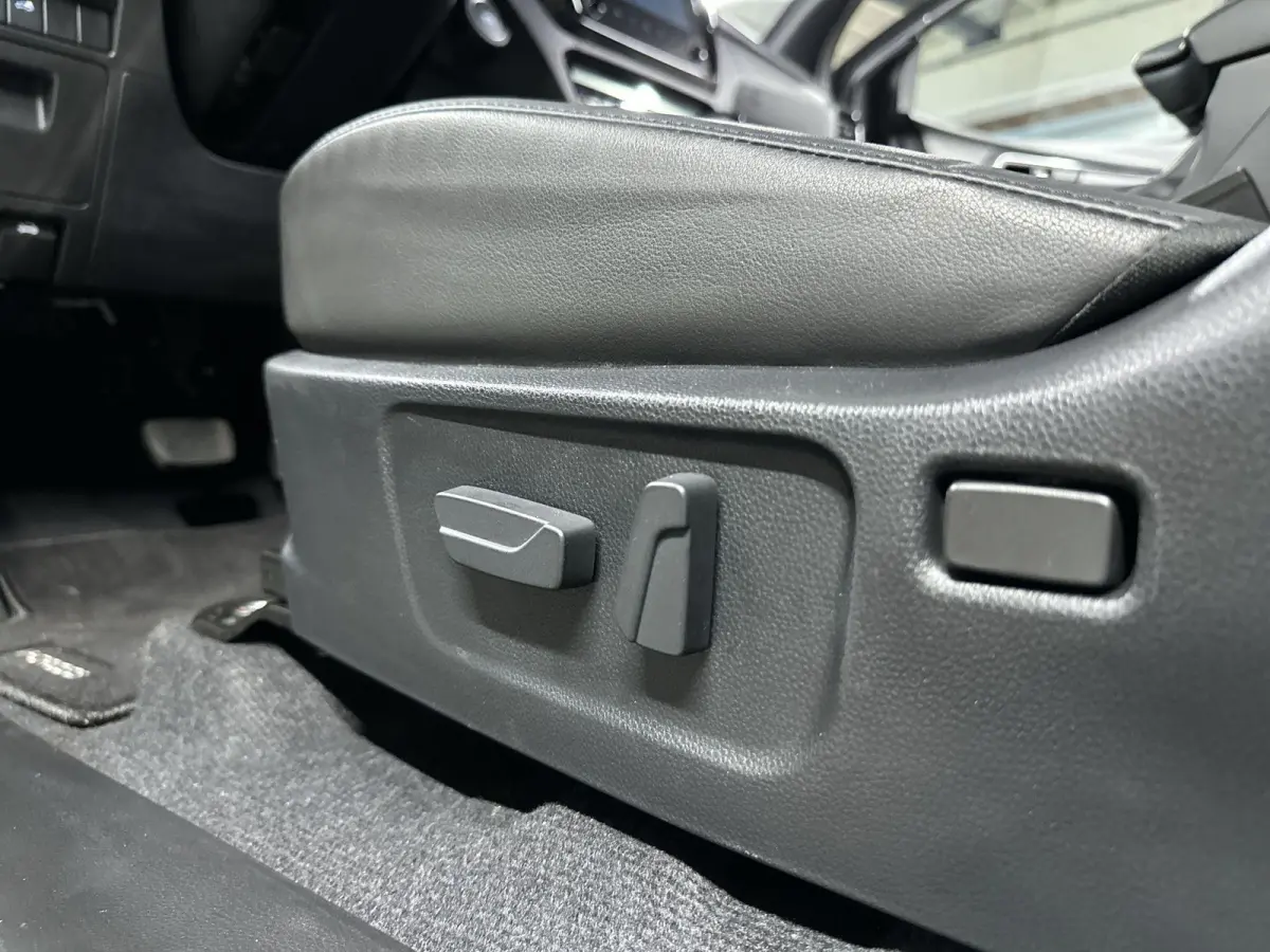 V-Cross 66.9 kWh Automaat | 3500KG Trekgewicht