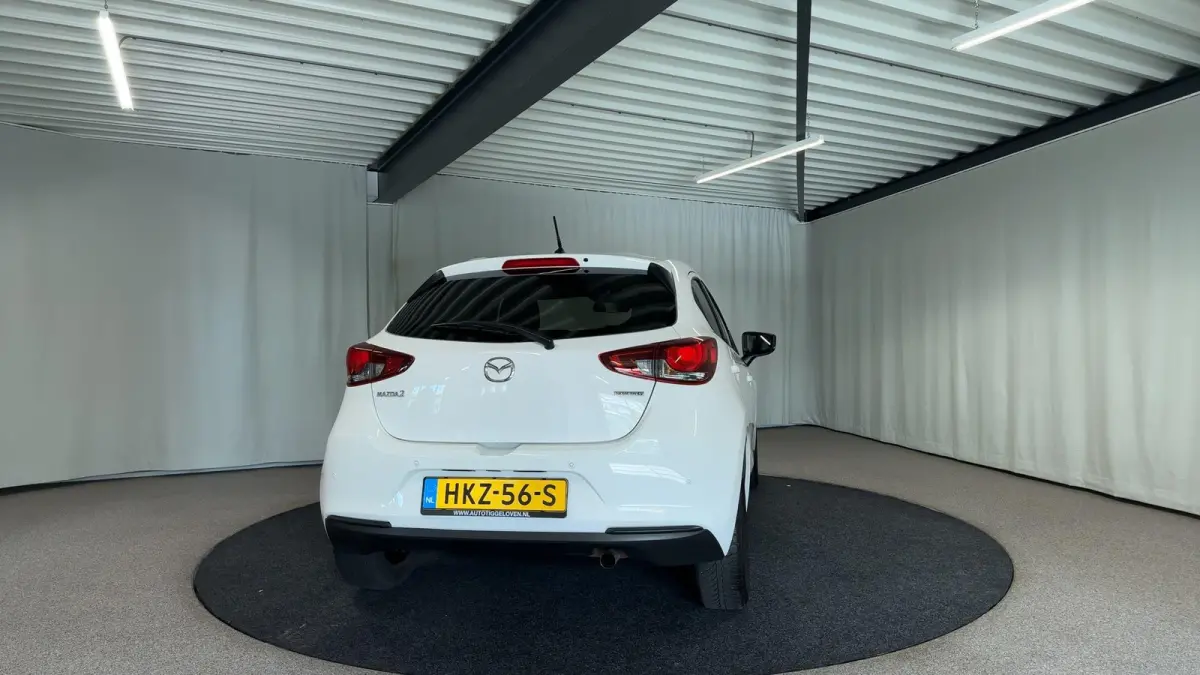 1.5 Skyactiv-G Luxury Automaat | LED | NAVI