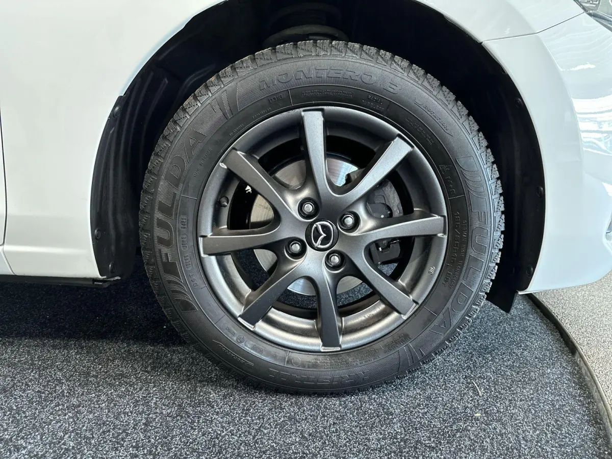 1.5 Skyactiv-G Luxury Automaat | LED | NAVI