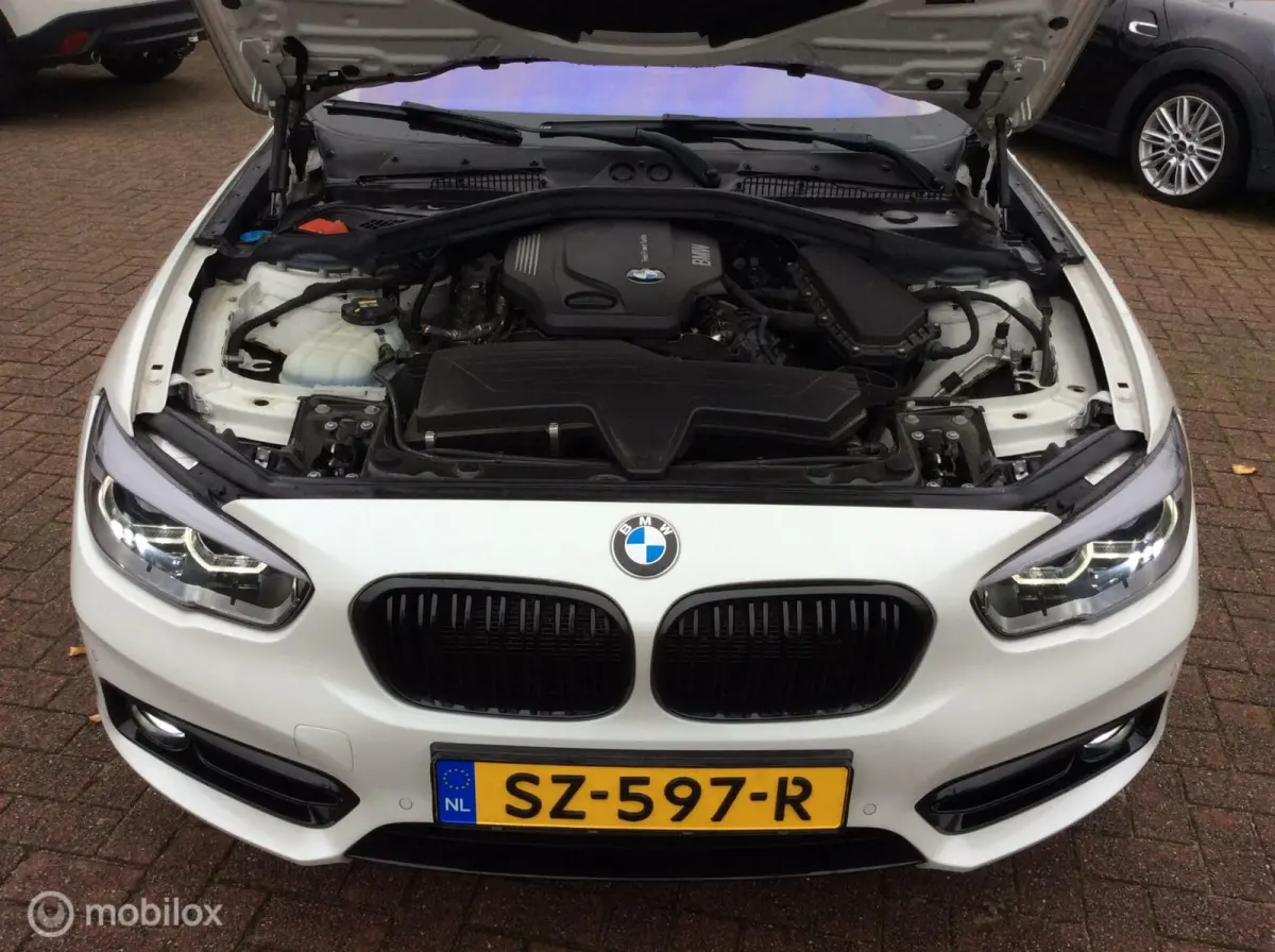 118d Executive 19"lm vlg Nav Apple Carplay nap leder