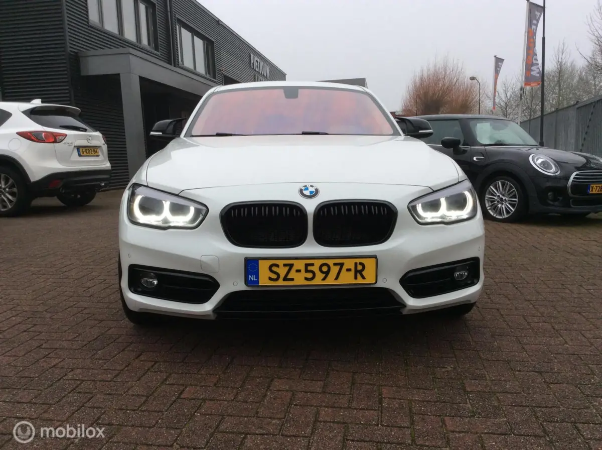 118d Executive 19"lm vlg Nav Apple Carplay nap leder