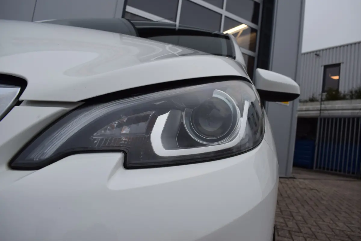 1.0 e-VTi Active | NL-Auto | 5-deurs | Airco | Bluetooth