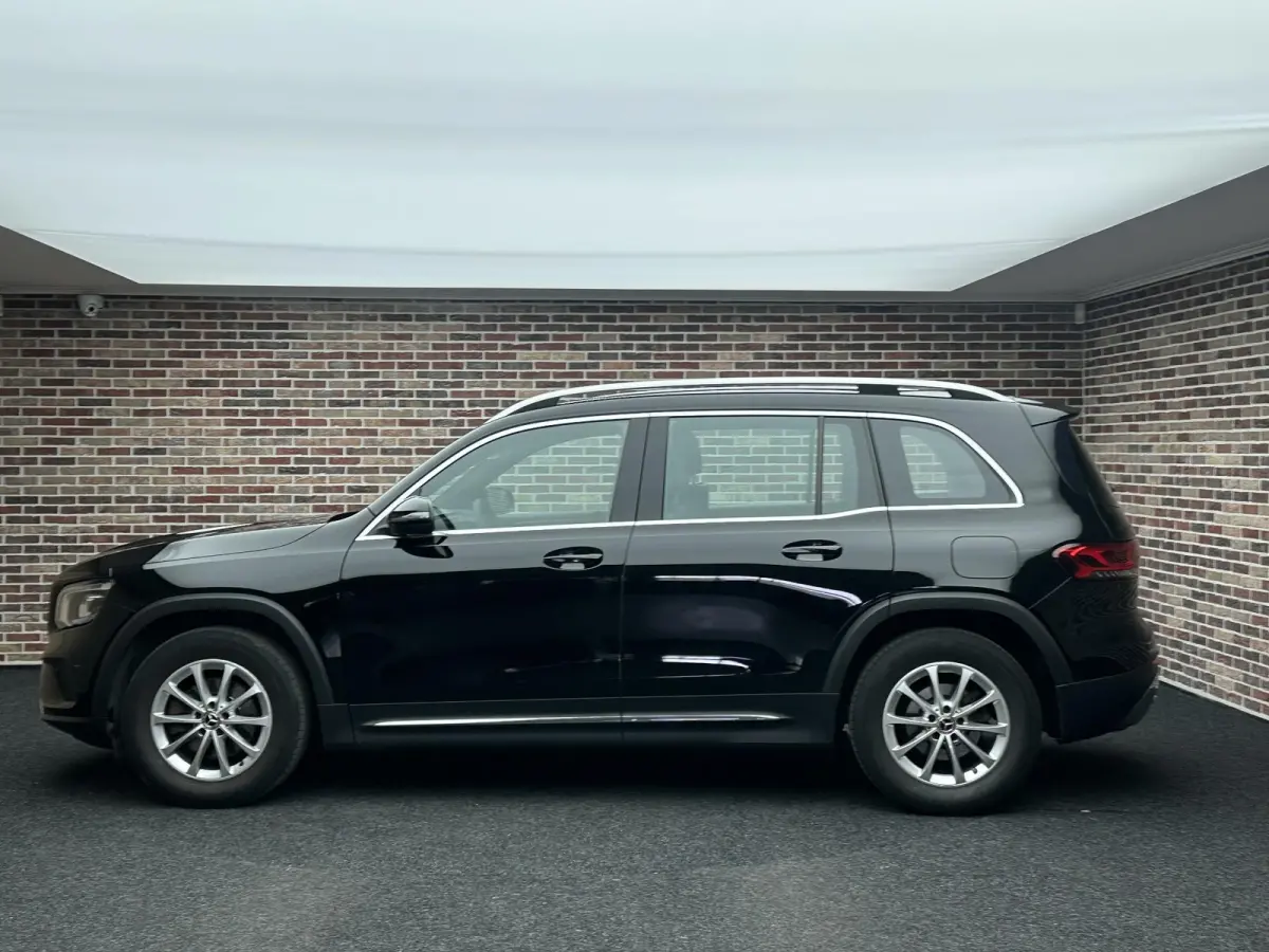 180 AMG Dealer Onderhouden Virtual Sfeer