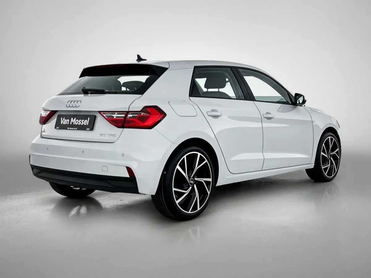 25 TFSI Pro Line 95 PK | Apple Carplay | Android Auto | Cruise Control | Airco | Lichtmetalen velgen 18" |