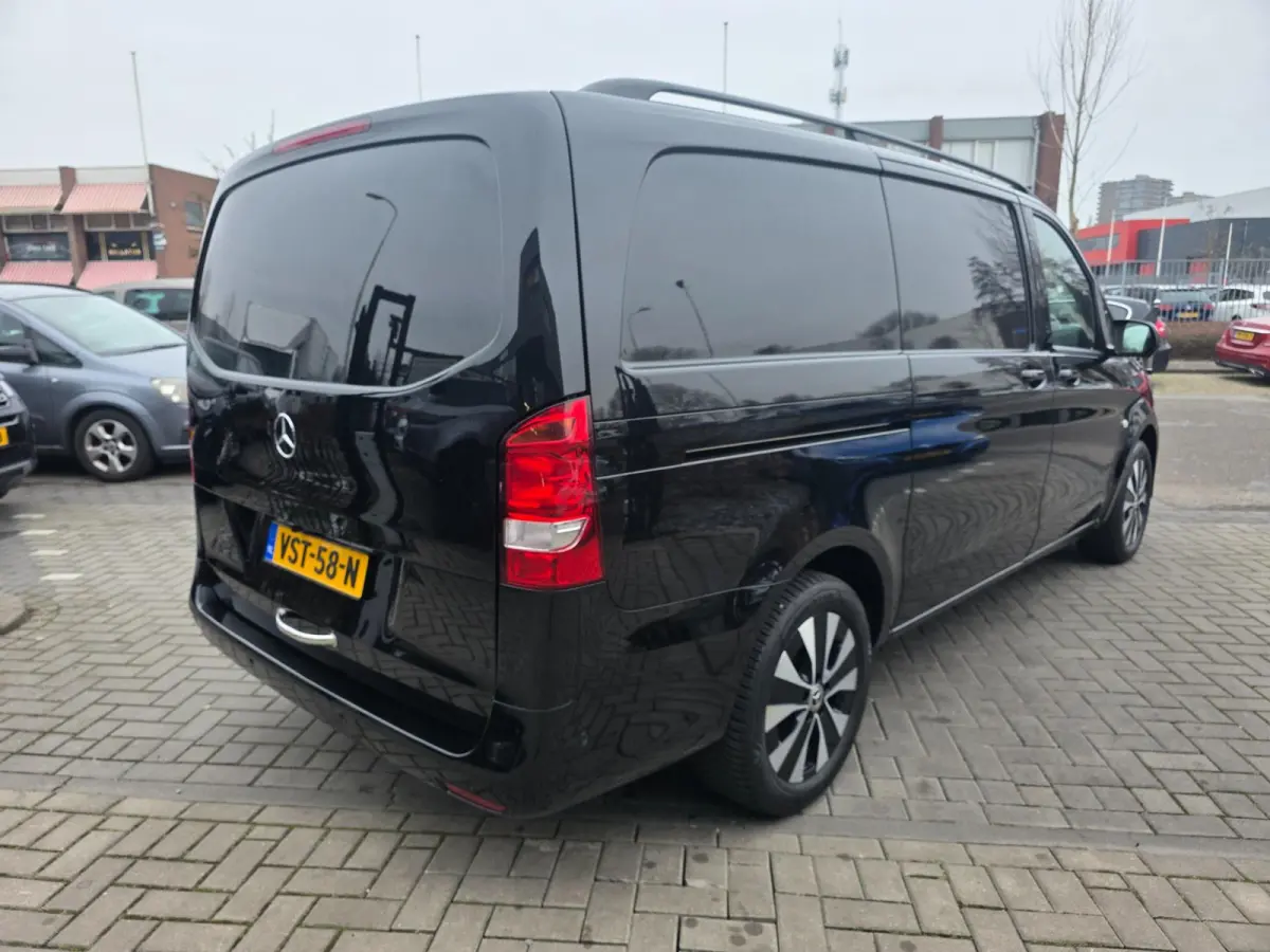 110 CDI Lang | OVERBRENG AUTO | PRACHTIGE CABINE | Met o.a. navigatie, achteruitrijcamera, climate en cruise!