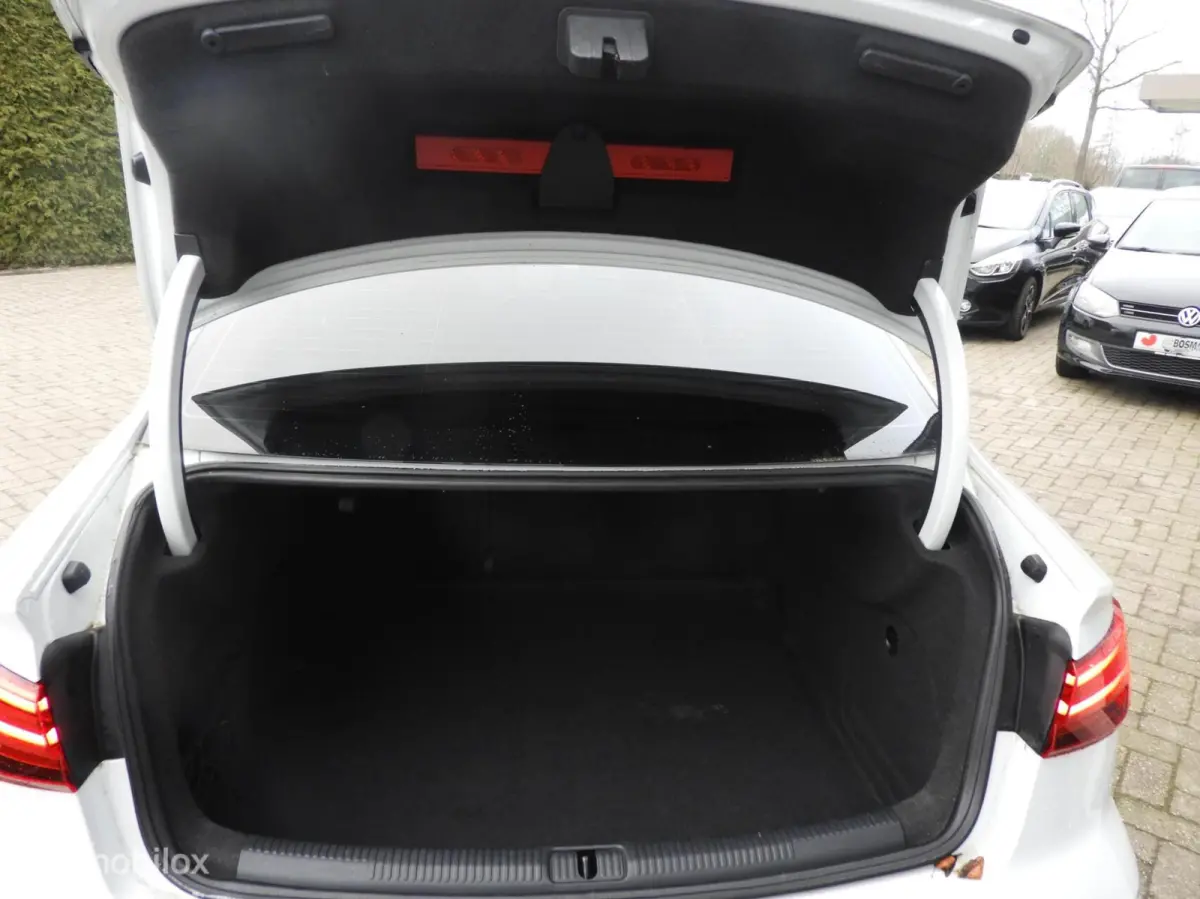 1.4 TFSI S-Line , Xenon , Sportstoelen