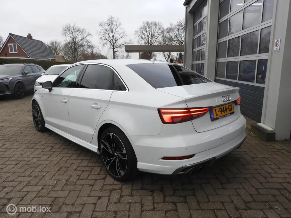 1.4 TFSI S-Line , Xenon , Sportstoelen