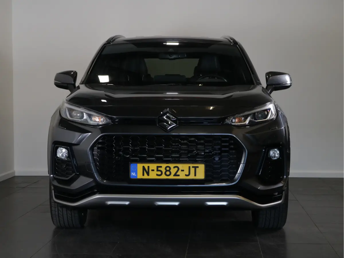 2.5 Plug-in Hybrid Style | Afneembare trekhaak | Stuurverwarming |