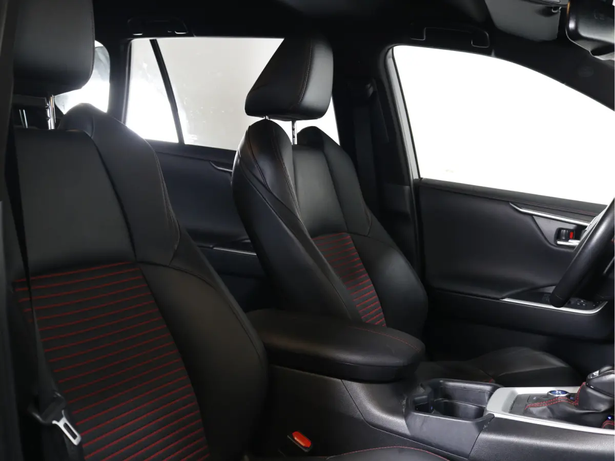 2.5 Plug-in Hybrid Style | Afneembare trekhaak | Stuurverwarming |