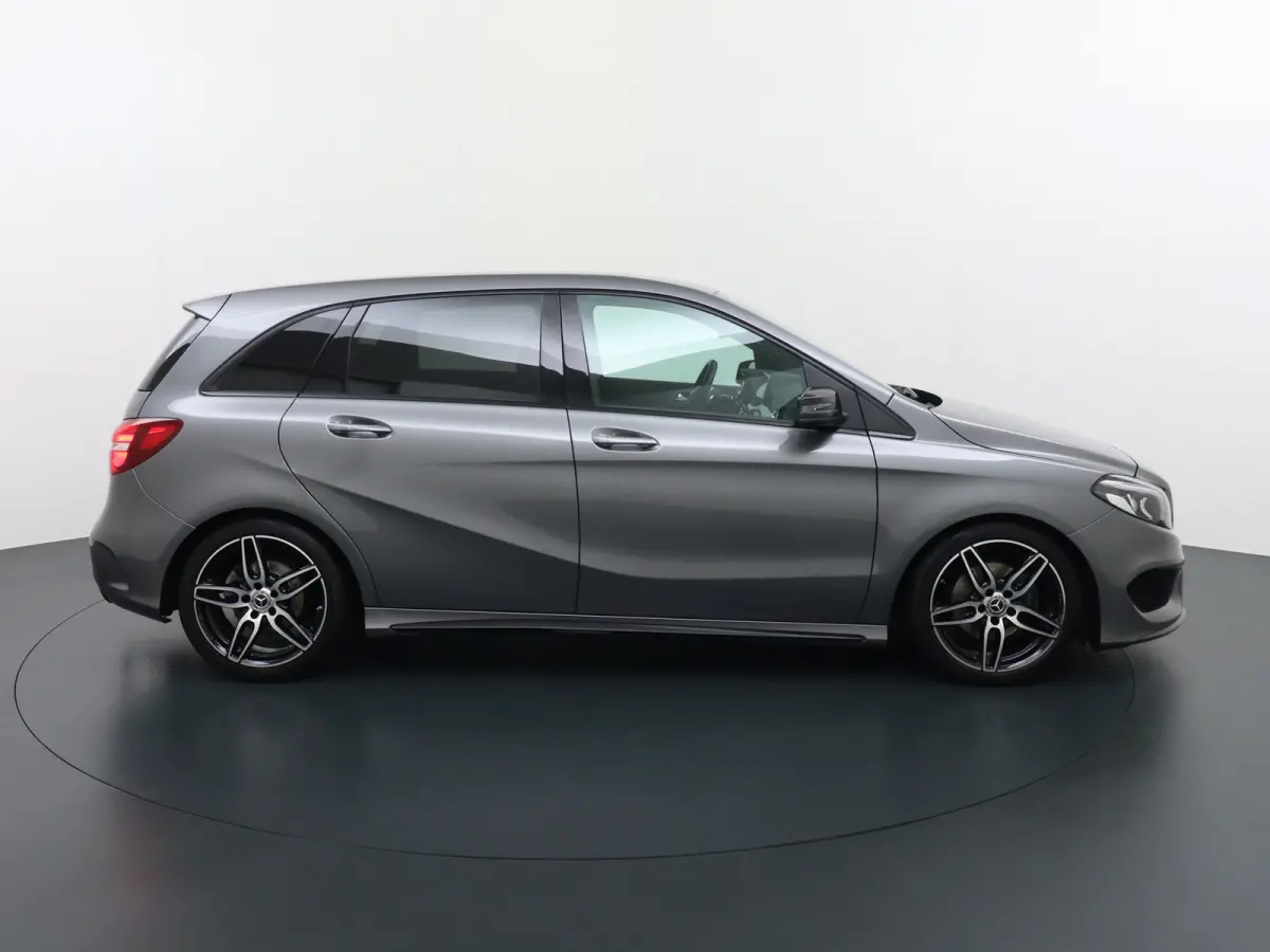 200 Ambition | Trekhaak Carplay Sfeer