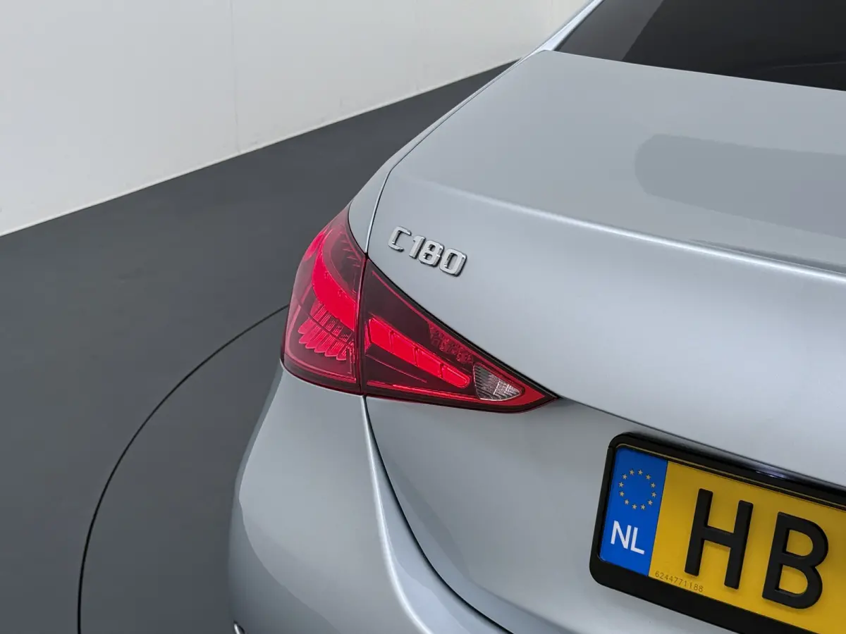 180 AMG Line | Pano Memory Keyless Digital 360 Camera
