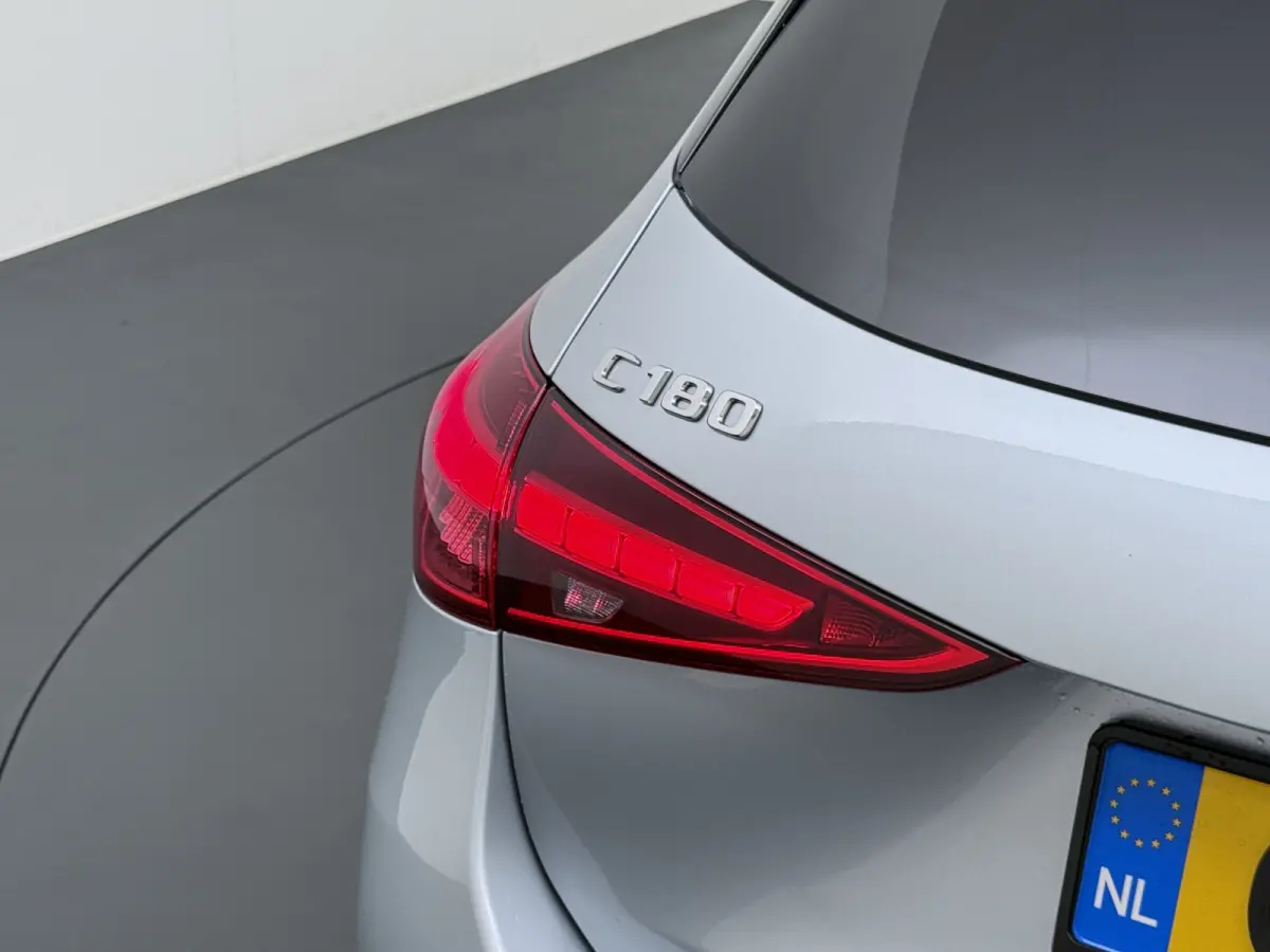 180 AMG Line | Pano Keyless Digital Memory 360 Camera
