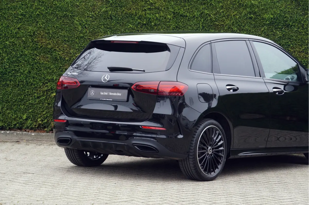 B 250 e AMG Line Night | Burmester Multibeam Keyless-Go Verwarmd Stuurwiel