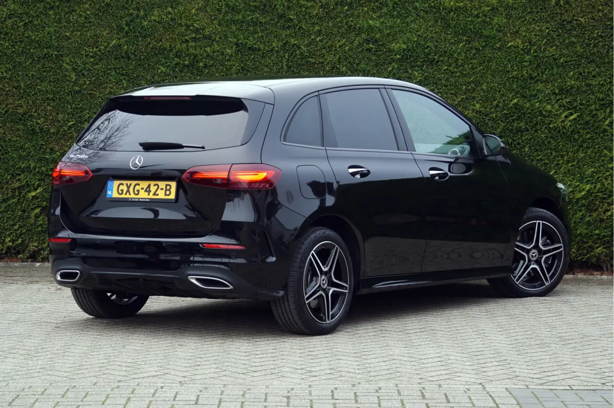 B 250 e AMG Line Facelift Night | Distronic Trekhaak Multibeam