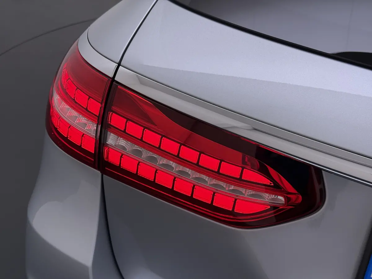 AMG E 63 S 4MATIC+ | Bruin Leder - Performance-stoelen High-End Pano Burmester Memory