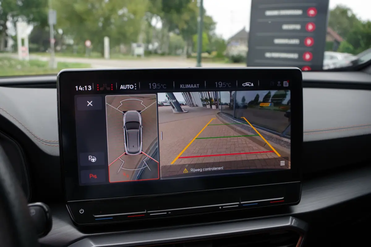 1.4 Plug-In Hybride *15 + Voorradig in diverse uitvoeringen*