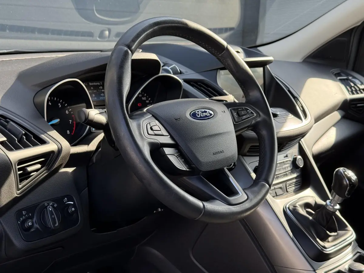1.5 EcoBoost Trend Ultimate 2e Eigenaar,Navi,Dealer Onderhouden,Clima,Cruise,Apple Carplay/Android Auto,Pdc,6 Bak,120pkApk tot 07-2027