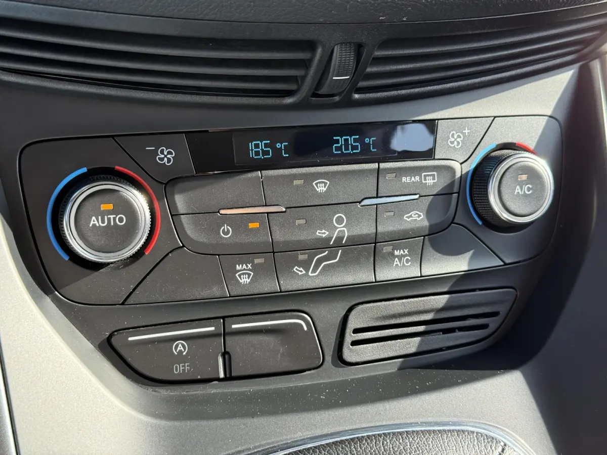 1.5 EcoBoost Trend Ultimate 2e Eigenaar,Navi,Dealer Onderhouden,Clima,Cruise,Apple Carplay/Android Auto,Pdc,6 Bak,120pkApk tot 07-2027